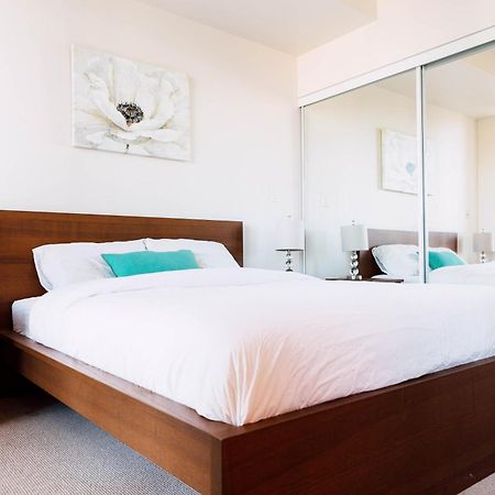 Sarkar Suites - Maple Leaf Square Toronto Eksteriør bilde