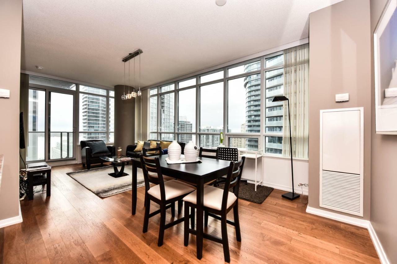 Sarkar Suites - Maple Leaf Square Toronto Eksteriør bilde
