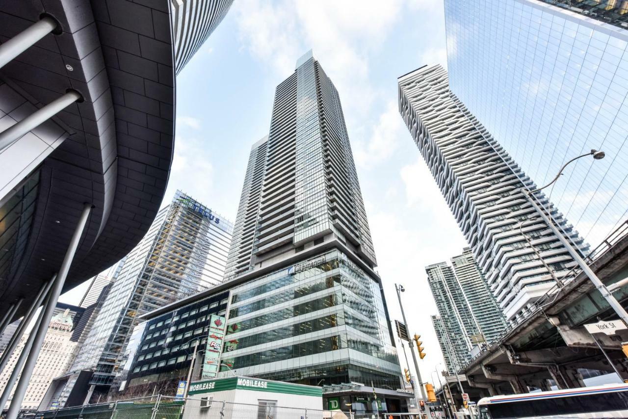 Sarkar Suites - Maple Leaf Square Toronto Eksteriør bilde