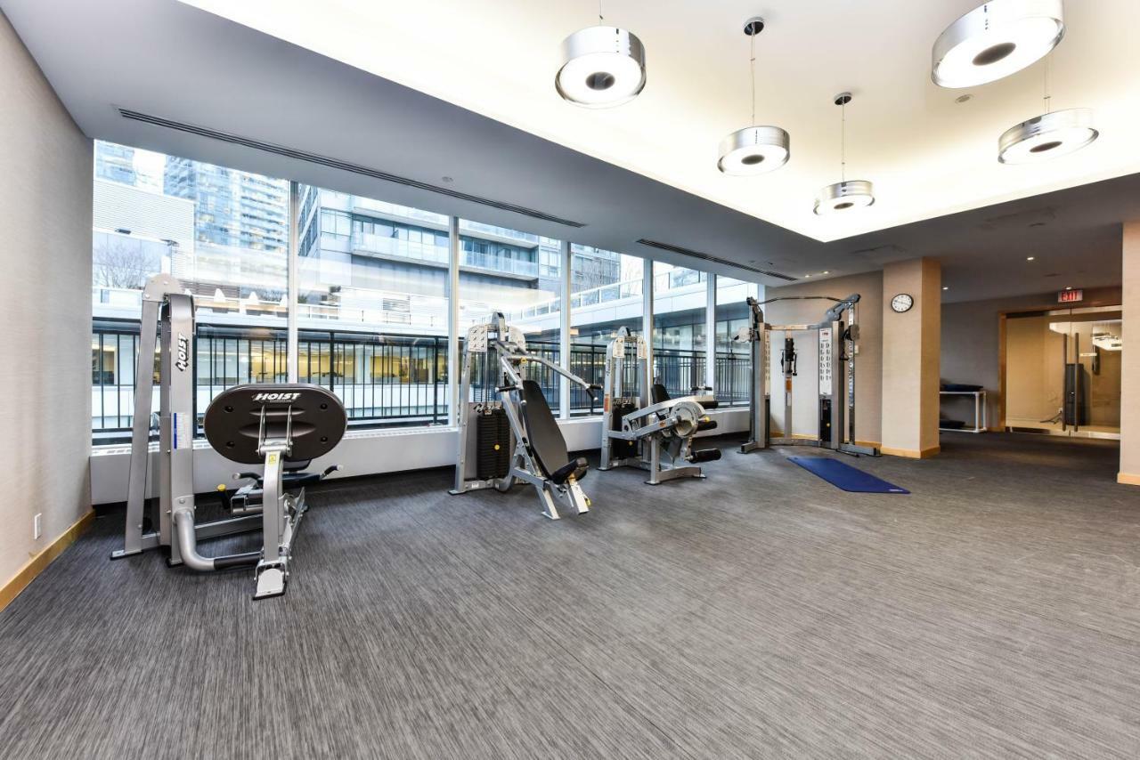 Sarkar Suites - Maple Leaf Square Toronto Eksteriør bilde