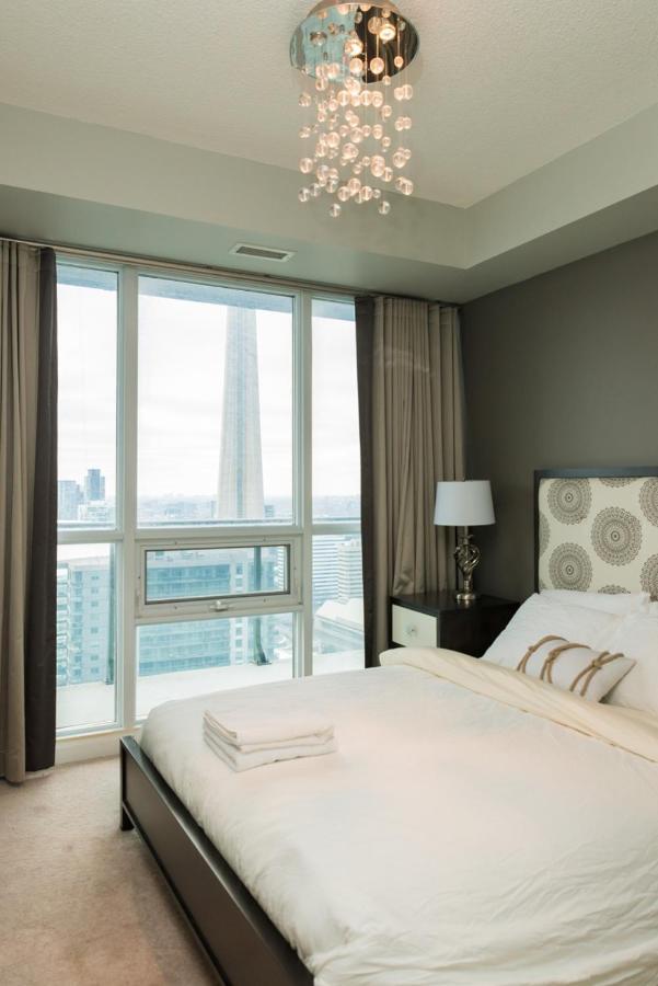Sarkar Suites - Maple Leaf Square Toronto Eksteriør bilde