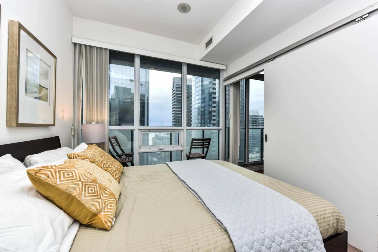 Sarkar Suites - Maple Leaf Square Toronto Eksteriør bilde