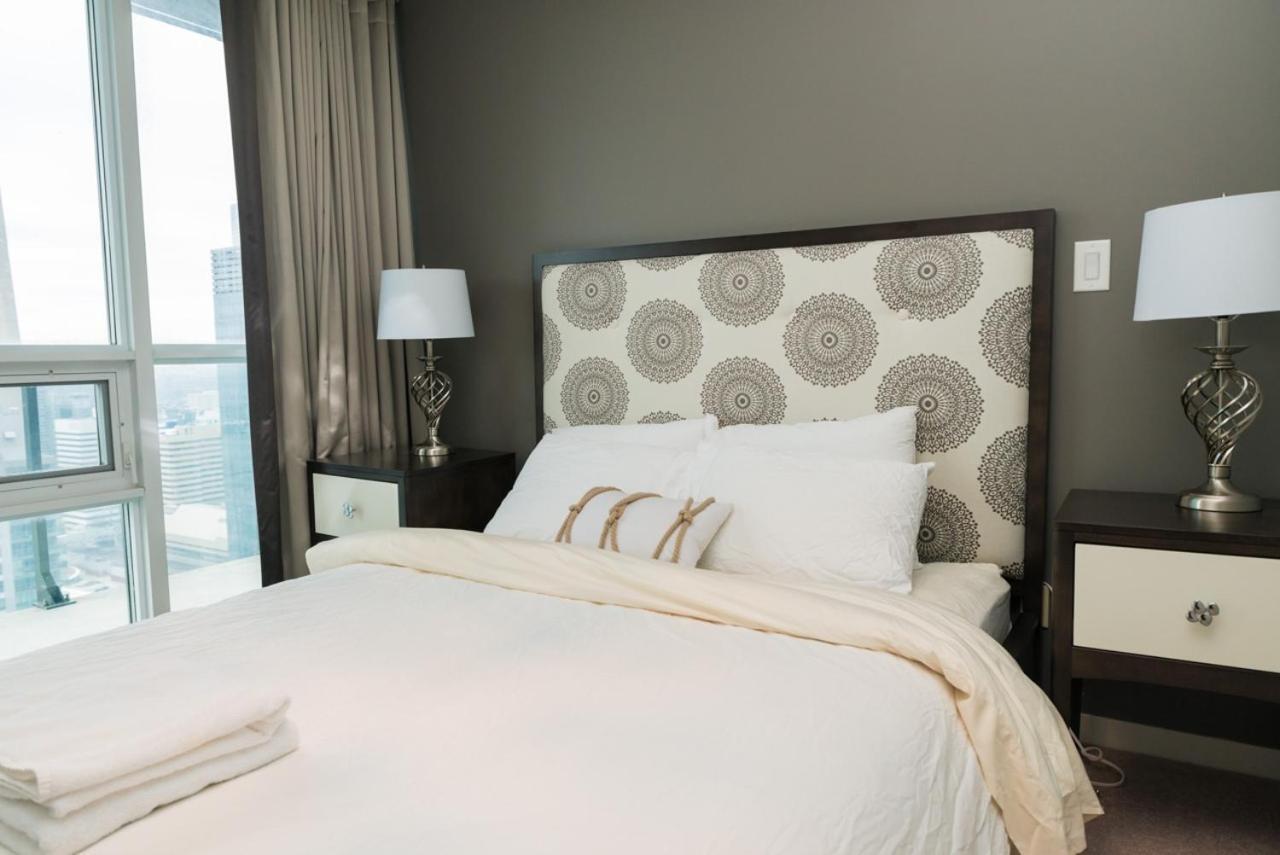Sarkar Suites - Maple Leaf Square Toronto Eksteriør bilde